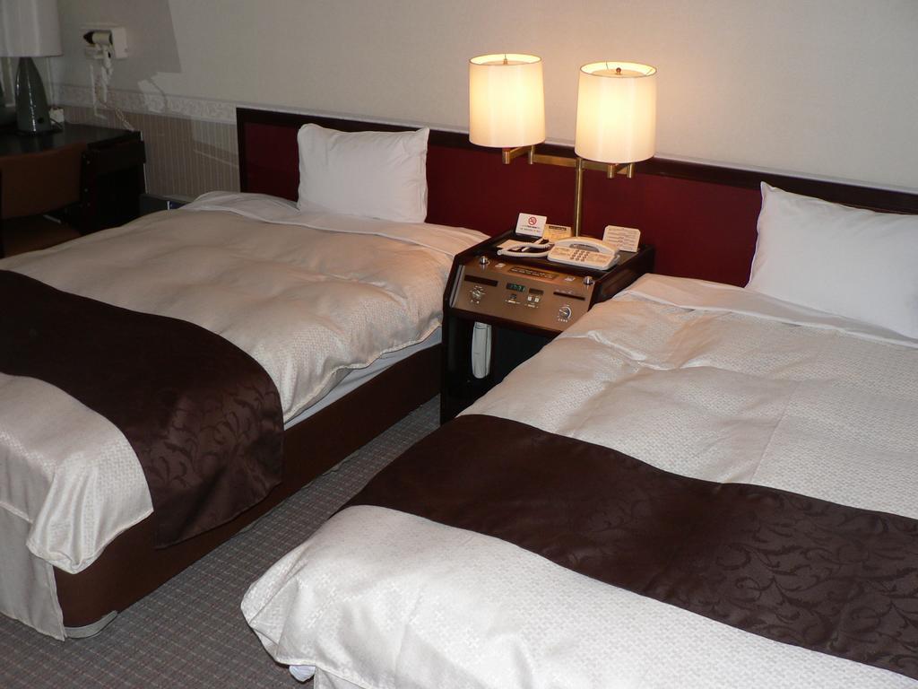 Hiroshima Kokusai Hotel Exterior foto